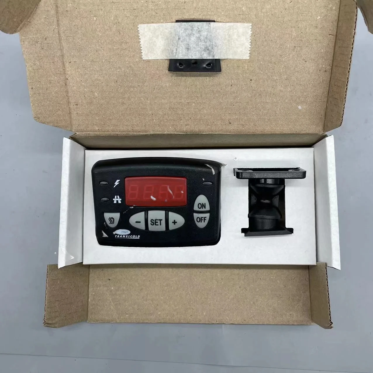 

Carrier transicold replacement 79-60428-01 79-60428-02 Cab Controller Road and Standby for Thermo King parts