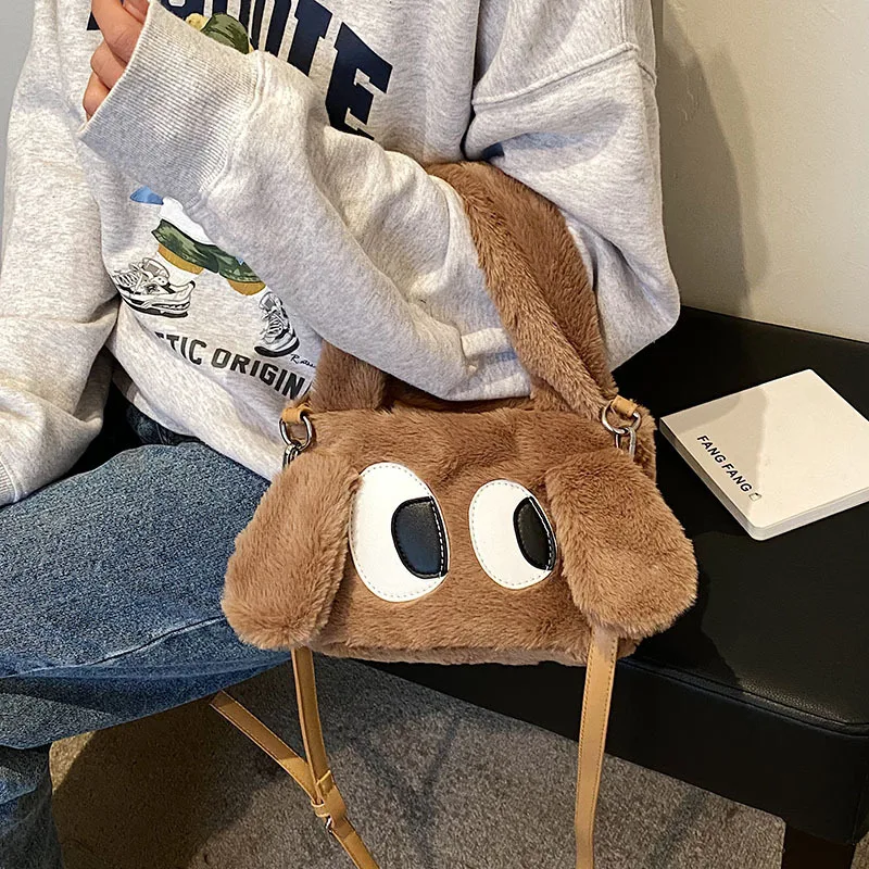 

Новинка 2022, плюшевая милая сумка, женская модная ручная плюшевая зимняя сумка через плечо для девушек