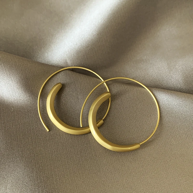 2025 Neues Design, mattgoldfarben, Kreis-Ohrringe für Damen, Modeschmuck, Mädchen-Weihnachtsfeier, übertriebene Accessoires – Detail 2