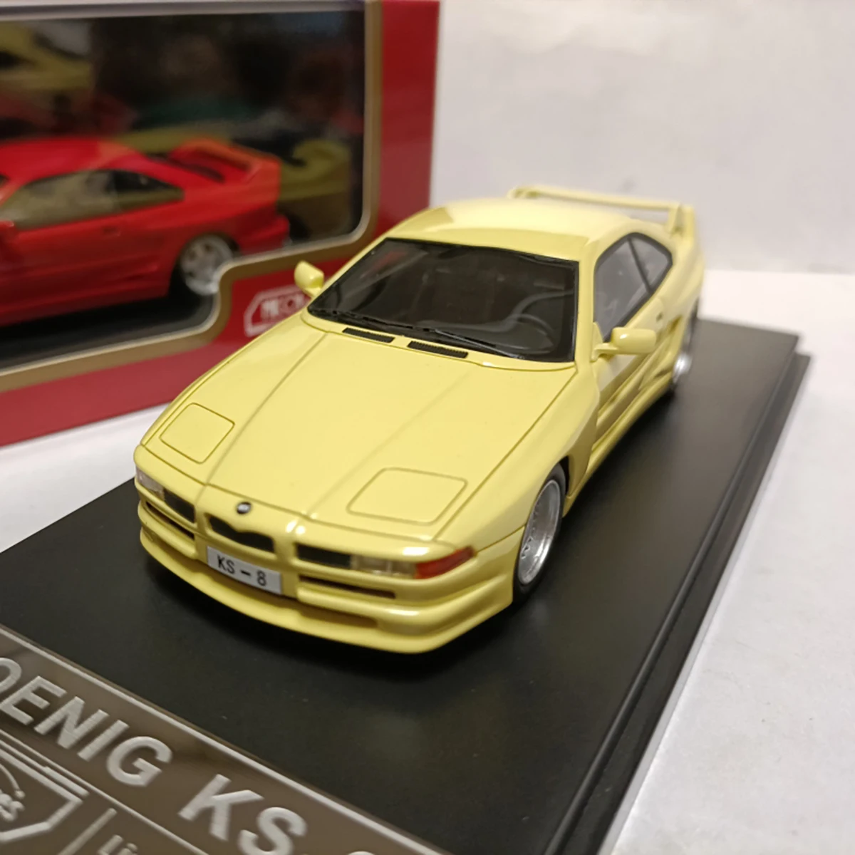 BMW ミニカー Revell 1/18 BMW 850i レベル 8シリーズ BMW ミニカー Revell 1/18 BMW 850i レベル 8シリーズ