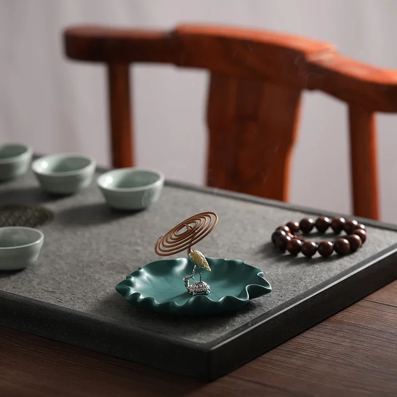 Ceramic Zen Fragrance Incense Burner Lotus Leaf Plate Base Alloy Crane on Turtle Sandalwood Stove Household Indoor Supplies, 1Pc