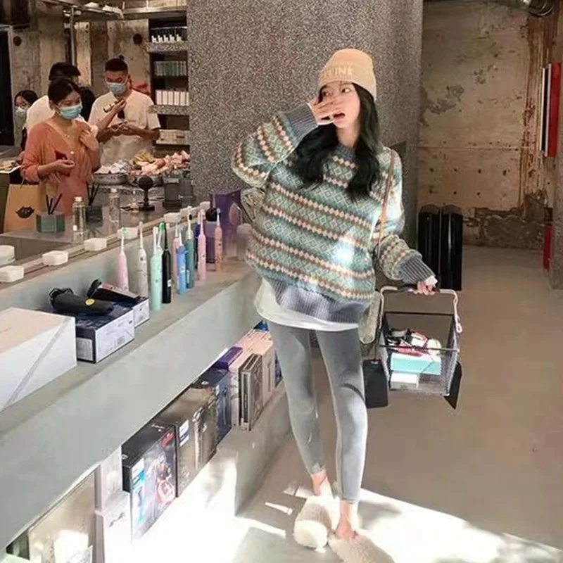 

2023 Autumn Winter New Design Sense Fashion Loose Casual Long Sleeve Top Sweater Women's Romantic Jacquard Pullover Sweater