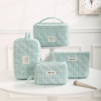 Cosmetic Bag Vintage Flower Women Cosmetic Bag Portable Zipper Makeup Travel Organizer Female Handbag Toiletry Quilting Bag 2