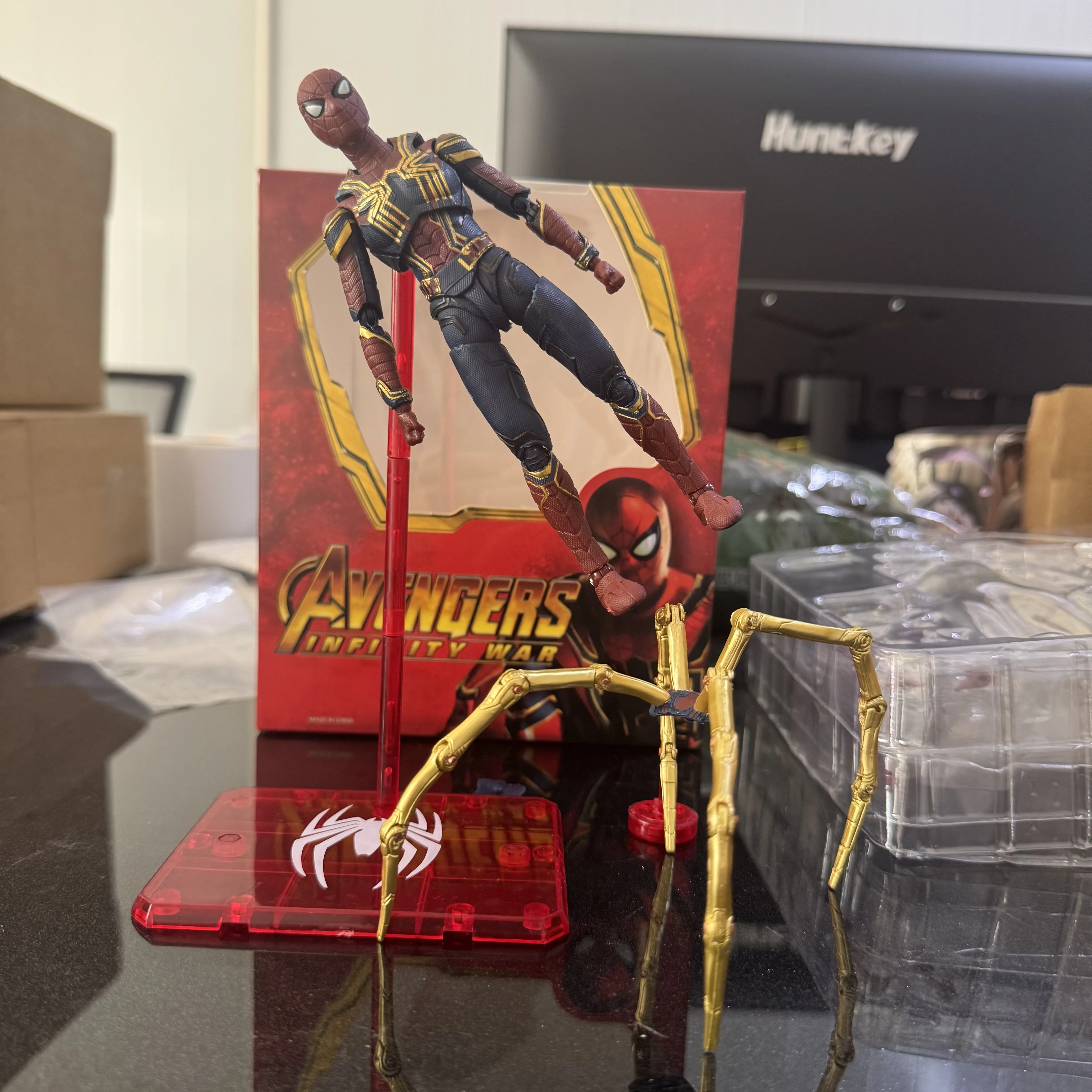 Iron Spider Armor Collectible Figurine - Stylish Table Decoration & Perfect Birthday Gift