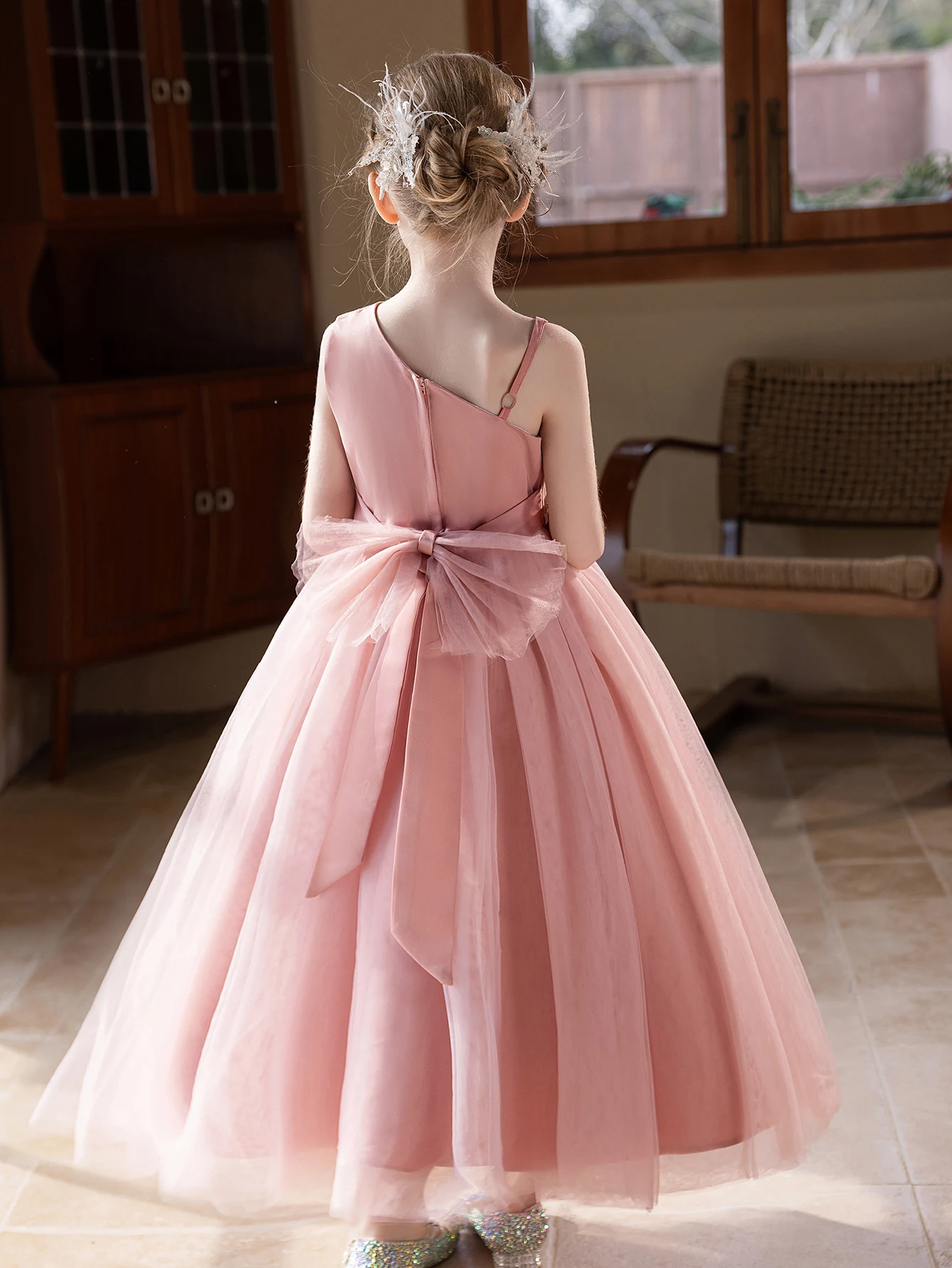 Girl's Elegant Pink One-Shoulder Puff Dress
