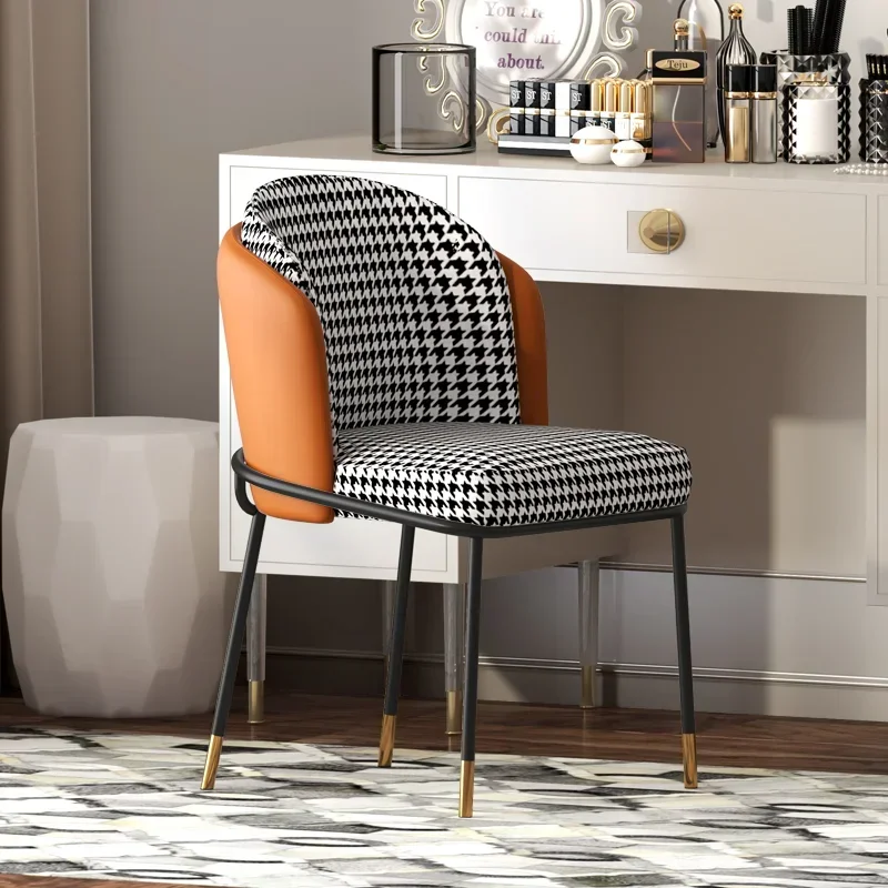 

Portable Dining Chairs Balcony Nordic Sofa Designer Luxury Garden Throne Manicure Chair Dresser Chaises Salle Manger Furniture
