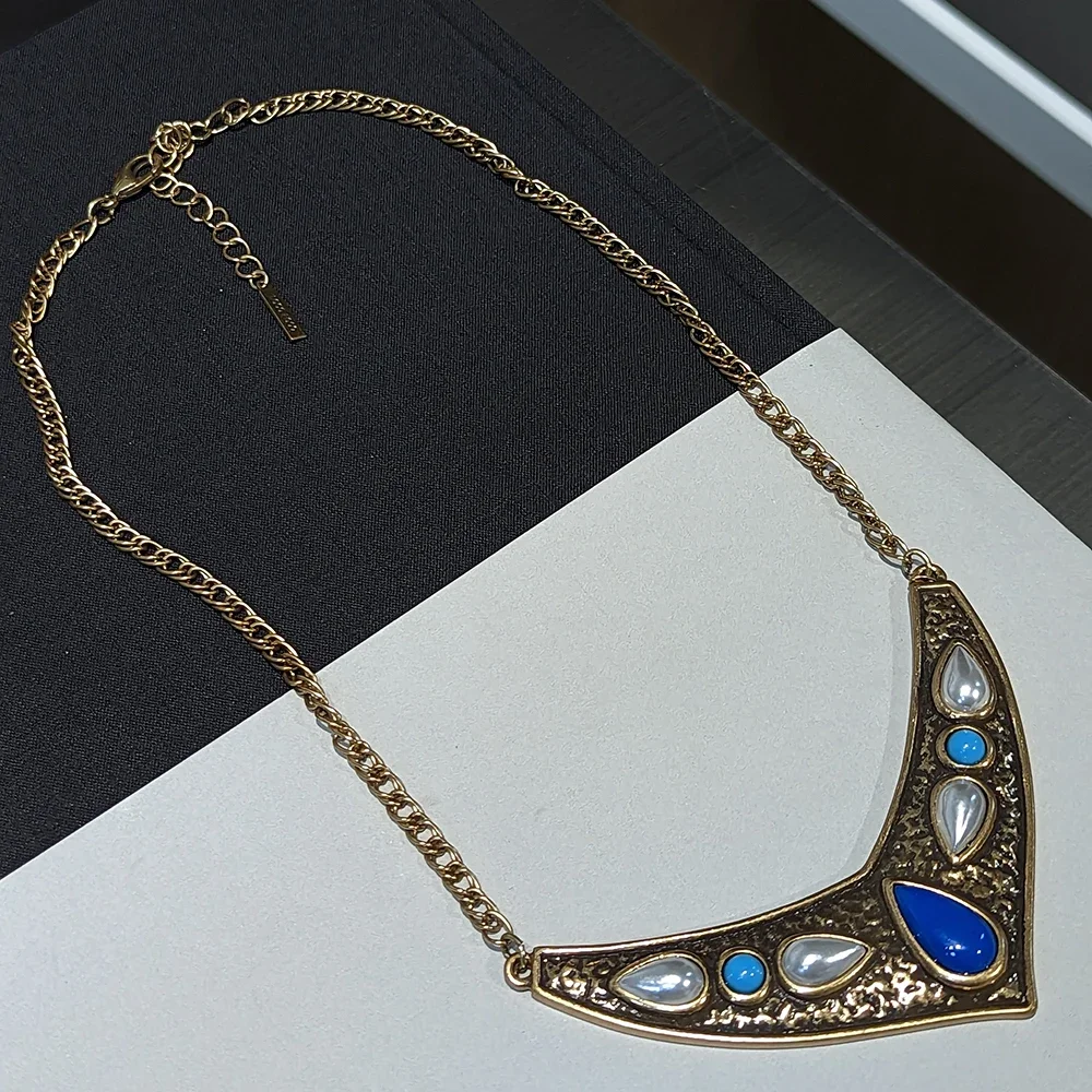 

Amorita Boutique Vintage Necklace Old Style for Lady Show Dress Accessories Jewelry