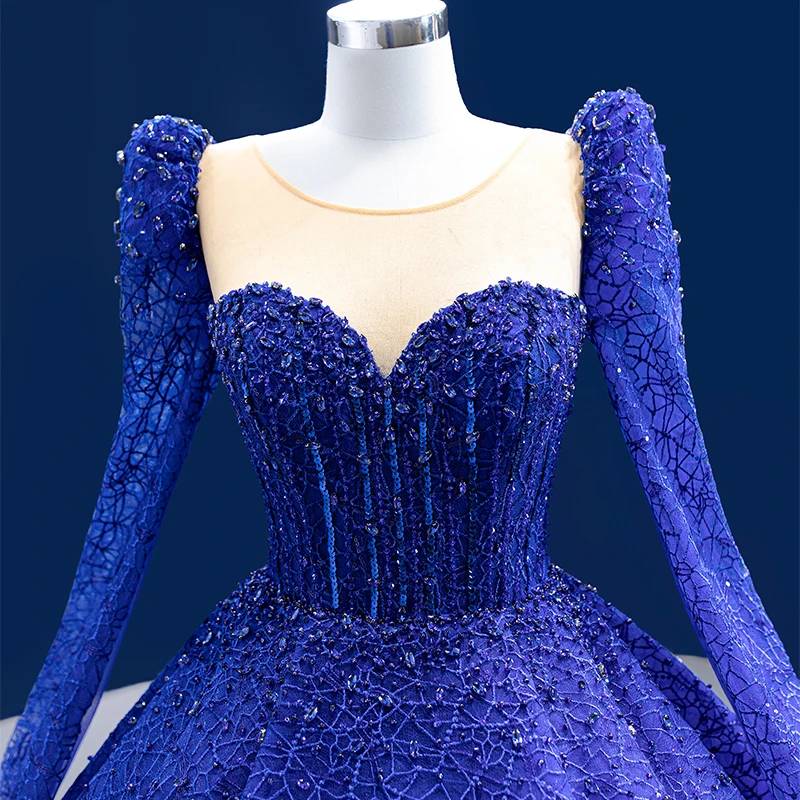 Рисунок 3 - Современные женские вечерние платья