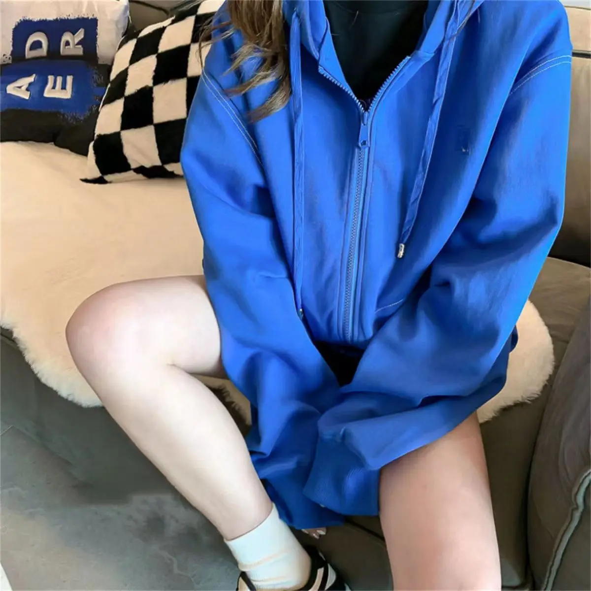 커플 지퍼 가디건 재킷, 모자 연결 스웨터, 루즈핏 럭셔리 디자인, 트렌디 브랜드, 틈새 감각, 가을 겨울 신상