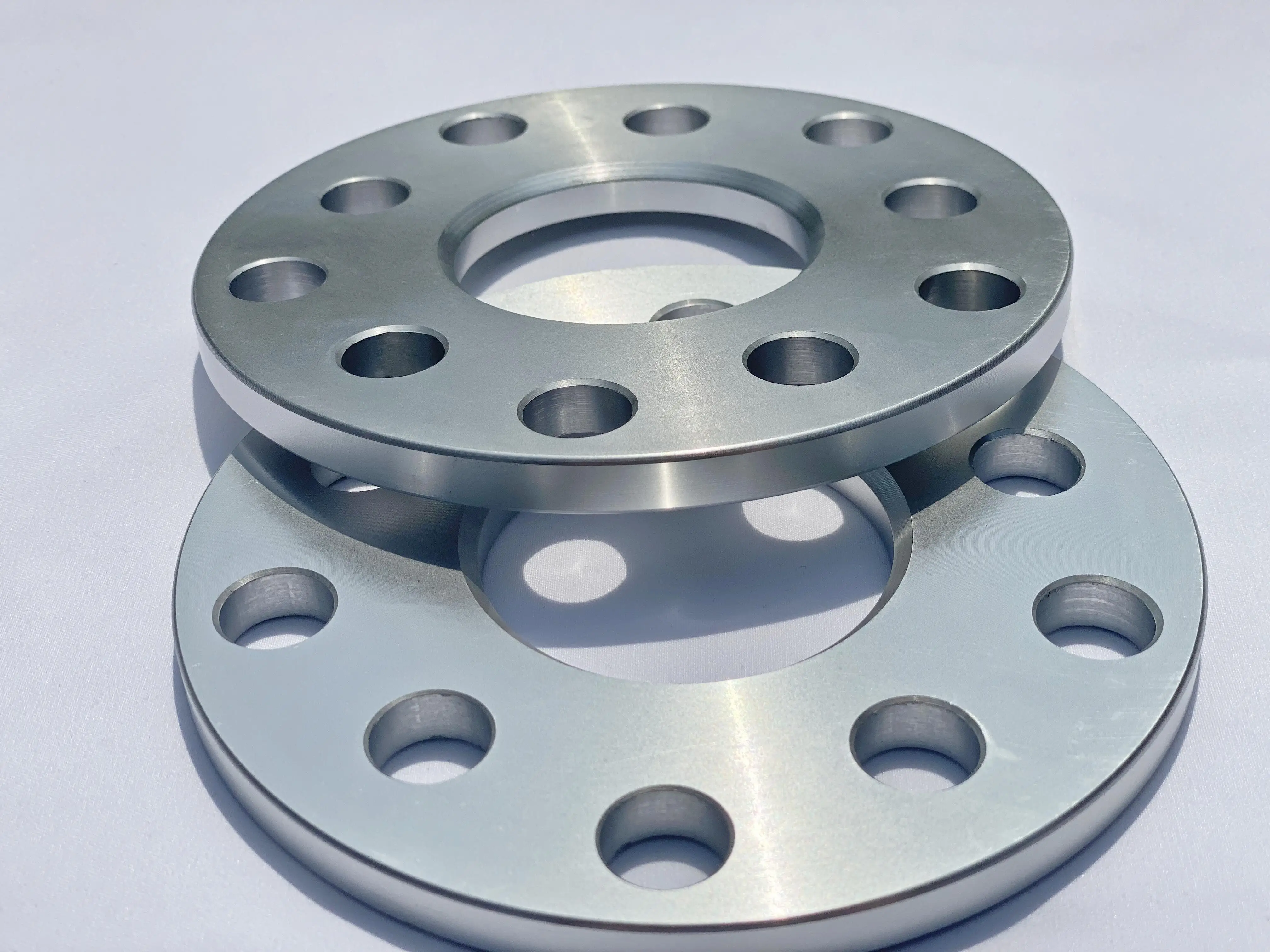 2pcs 8mm Wheel Spacer Adapters PCD 5x100 / 5x112 Center Bore 57.1mm Suit for Volkswagen Universal Series Car