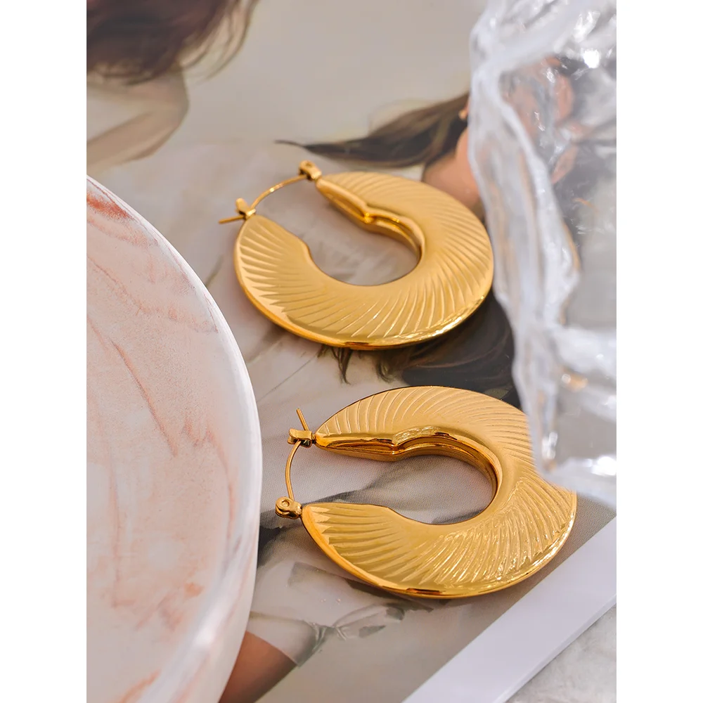 Yhpup 40mm Minimalist Fashion Gold Color Waterproof Hoop Earrings for Women Trendy Metal Textured Stylish Charm Jewelry Bijoux