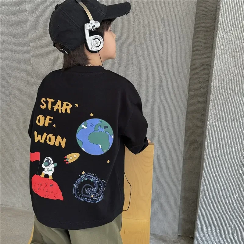 

Забавная футболка с рисунком астронавта путешествия вокруг космоса Детская футболка с графическим рисунком Весна-Осень футболка с круглым вырезом для мальчиков Новинка 2024 футболки