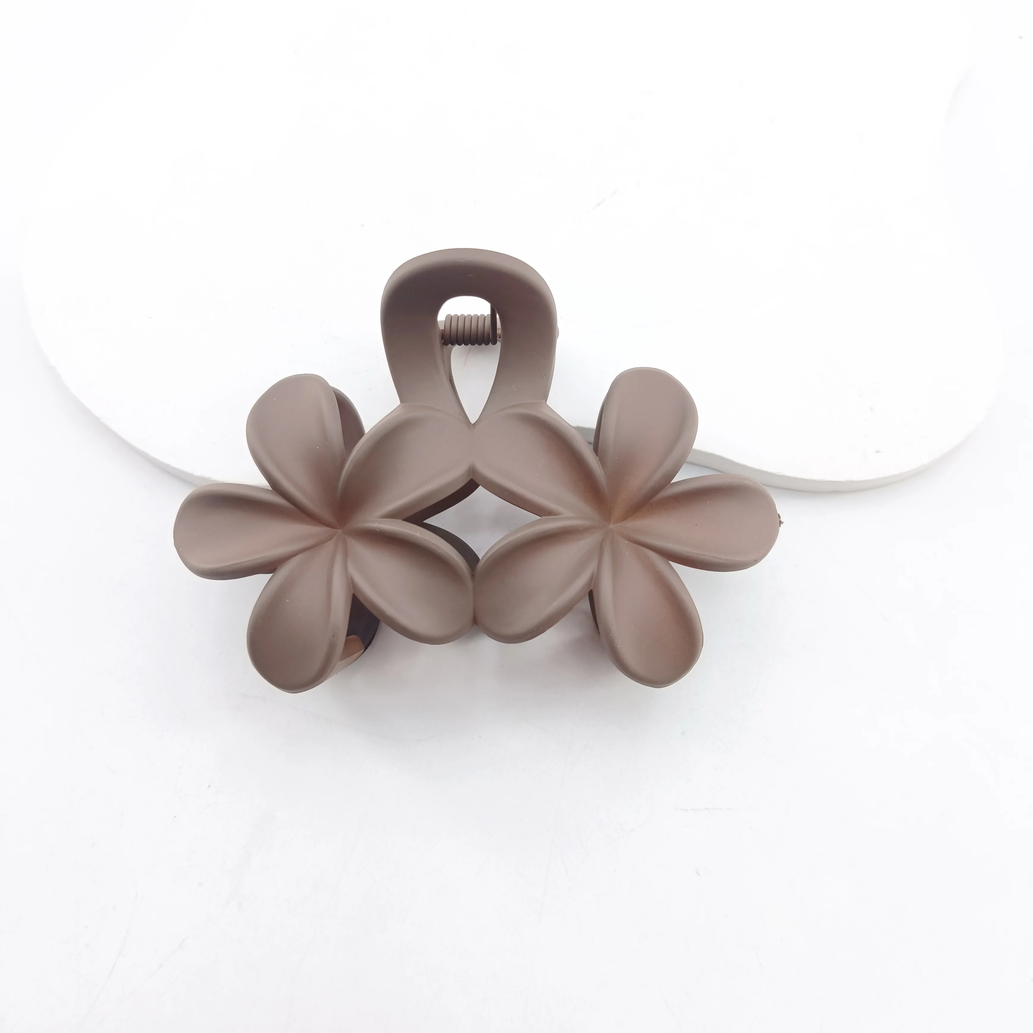 Flower Hair Claw Clips Non-Slip Matte 1/2 PCS Flower Hair Clips Women Cute Hair Clips, Hawaiian Hair Flower Clip Large Plumeria