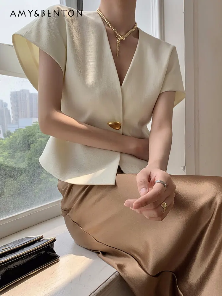 

French Style Off-White Short Sleeve V-neck Thin Coat Women's Summer 2023 Design Sense Niche Elegant Clothes Short Top