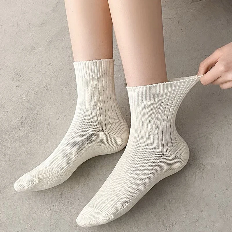 Рисунок 6 - Носки женские хлопковые с буквенным принтом