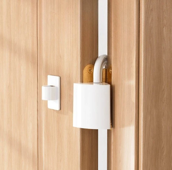 Universal Anti-Pinch Door Gap Stopper