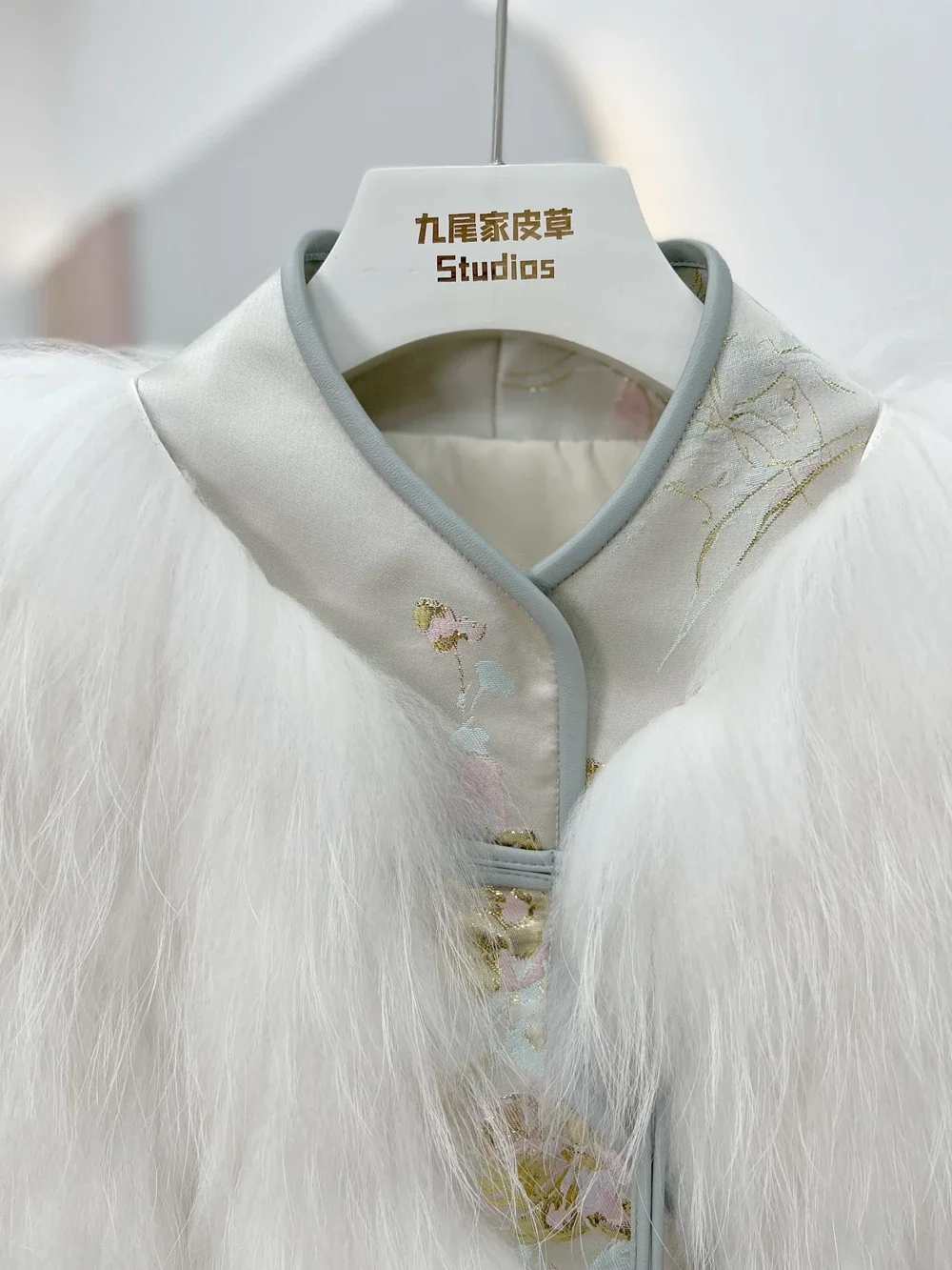 Real Fur of Raccoon Coat China Disc Buckle Single Breasted Female Knitted Jackets 2023 Winter New Thick Warm Fur Women's Clothes