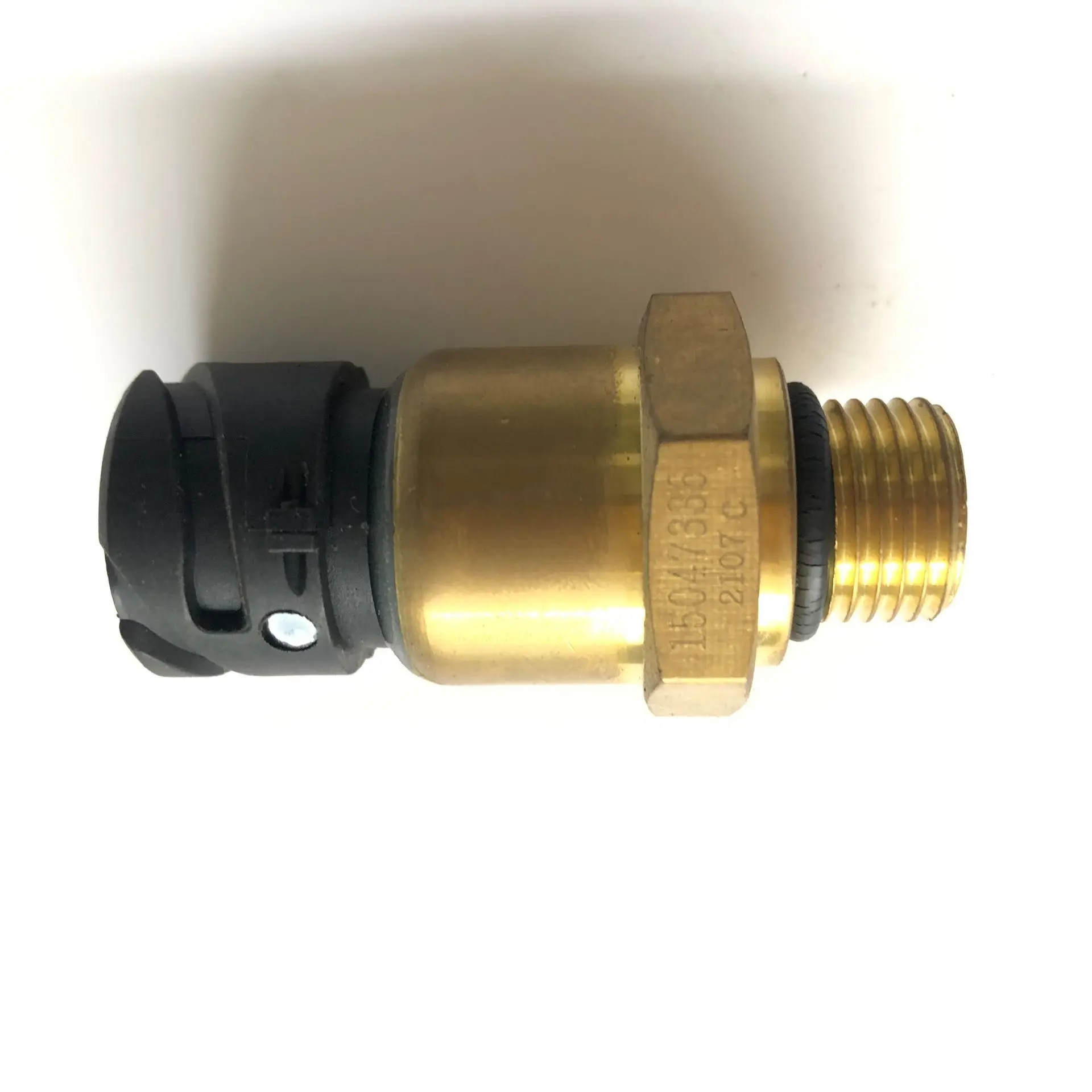 

Oil Pressure Sensor 15047336 Fuel Switch Pressure Sensor Fit for Volvo Trucks Accessories Replacement