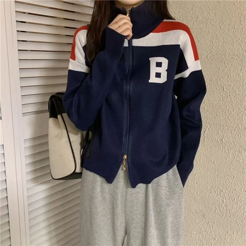 

Korean version of the fashion women's short section of the fall and winter sweater knit sweater temperament simple casual tops