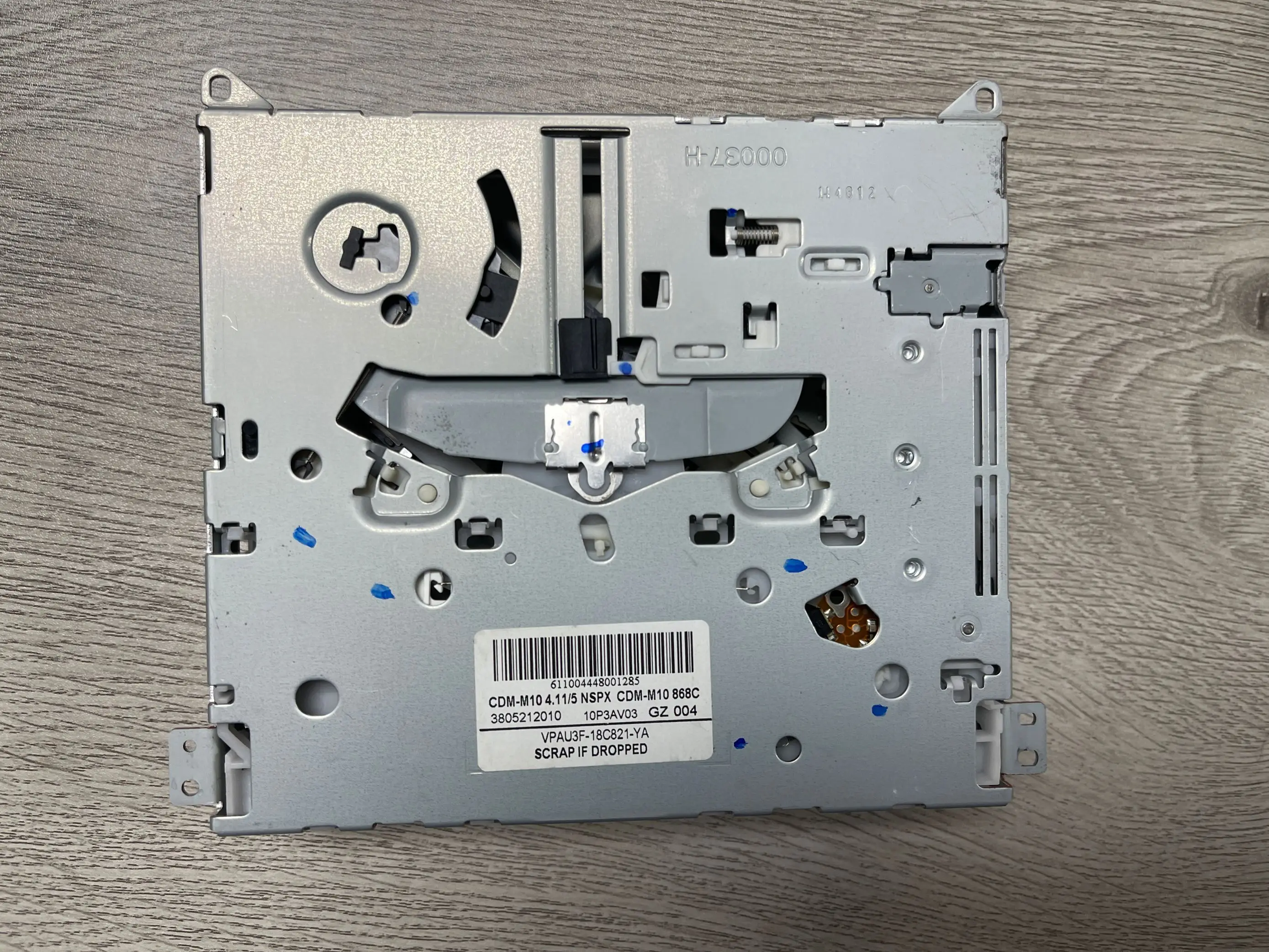 오리지널 신제품 PLDS APM CDM-M10 4.7/5 CDM-M10 4.11/5 단일 CD 메커니즘 데크 VW 포드 G.M 로위 차량용 라디오 오디오