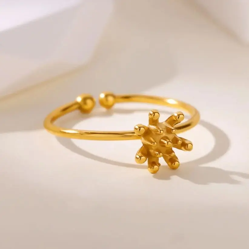 Minimalist Geometric Flower Rings For Women 18K Gold-Plated Stainless Steel Ring