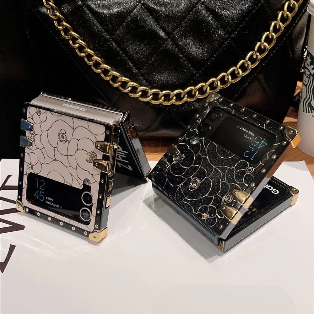 S23 Luxury Fashion Retro Flower Square Case For Samsung Galaxy Z Flip 5 4  ZFlip 3 5G Diamond Ring Holder Shockproof Cover Fundas