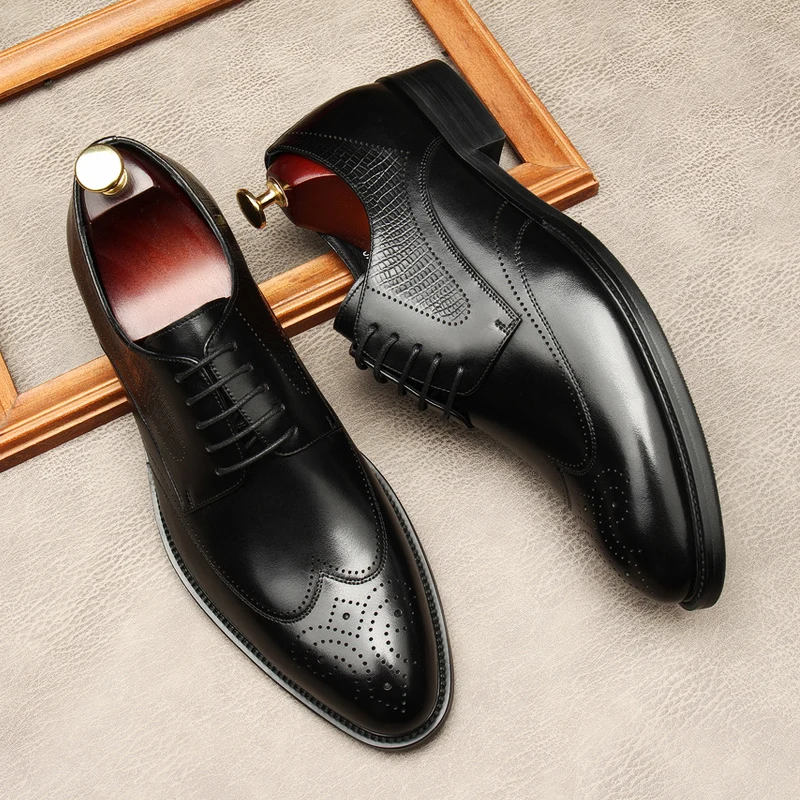 

Italian Flat Mens Wedding Social Shoes Luxury Genuine Leather Handmade Brand Designer Elegant Black Brogues Formal Shoes for Man