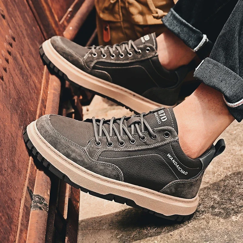 Stylish Versatile Men's Vulcanized Shoes 2023 Autumn Winter New Lightweight Breathable Platform Men Shoes Zapatillas De Deporte