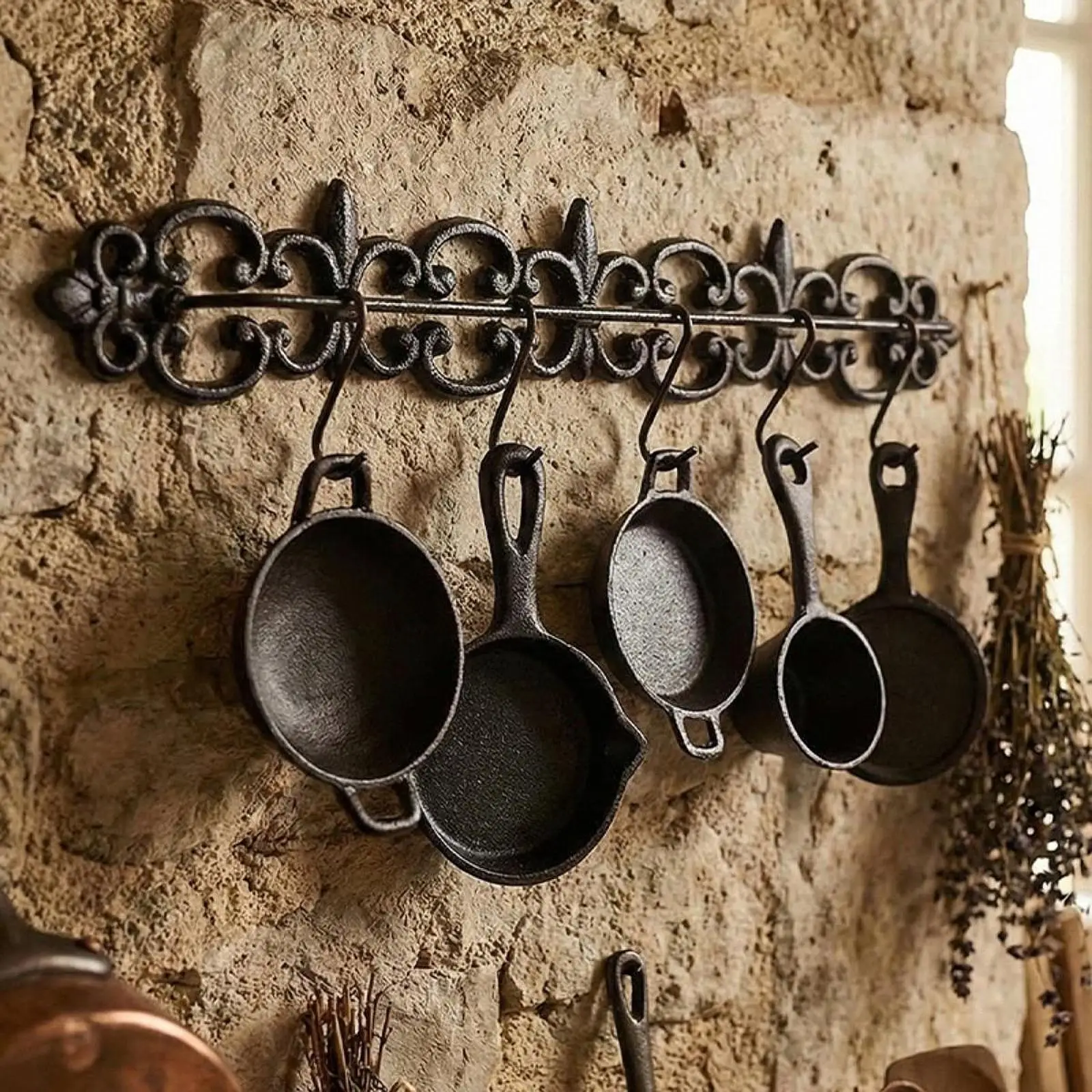 Rustic Cast Iron Wall Sculpture with Tableware Design Sturdy Wall Art for Housewarming Home Decoration Rustic Cast Iron Wall Sculpture with Tableware Design Sturdy Wall Art for Housewarming Home Decoration