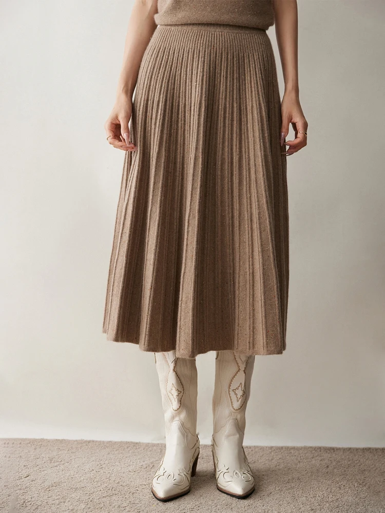 Chic Cashmere Skirt - Lifestyle 4