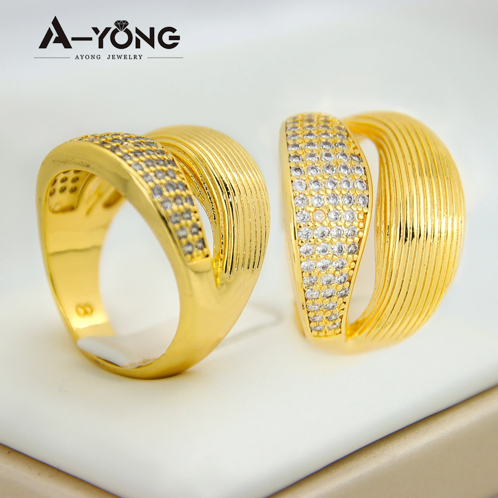 高級サウジゴールドカラービッグリング 21 18k ゴールドメッキ