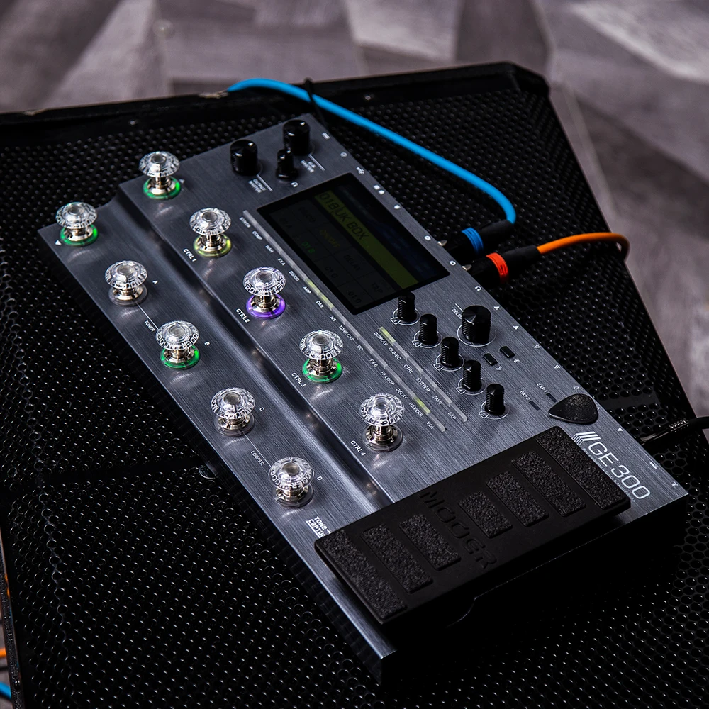 ギター Mooer GE300 thumb_large_d_gallery_8a8d74b0.jpg