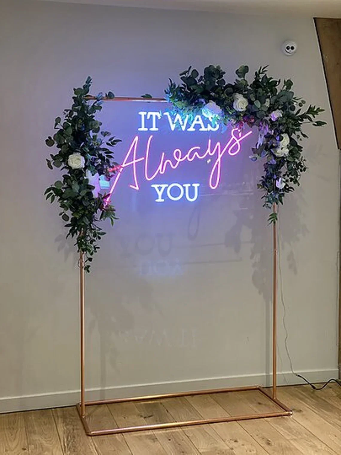  ׿  LED ,  ħ   Ƽ ̺Ʈ ,  ̸ , Ͻ ΰ ׿