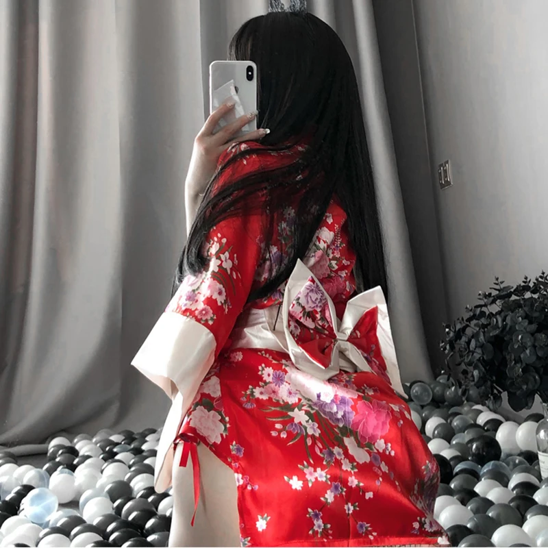 Sexy Sakura Kimono Lovely Japanese Uniform Robe Floral Bathrobe Short Kimono Night Bathrobe for Women women sleepwear