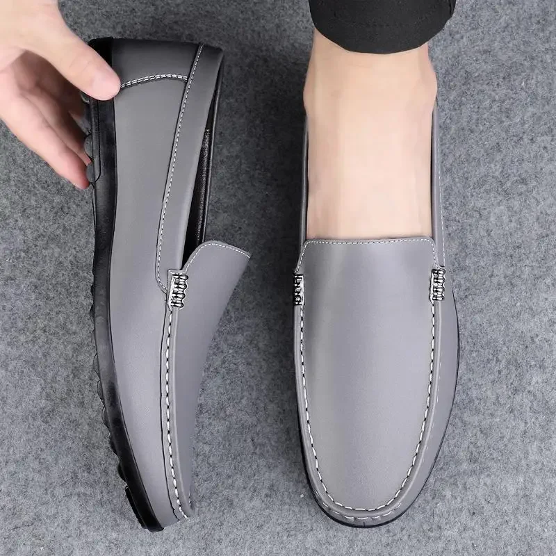 

Spring and Autumn Breathable Versatile Men's Slip-on Leather Shoes Leather Casual Sneakers Lazy Driving Shoes
