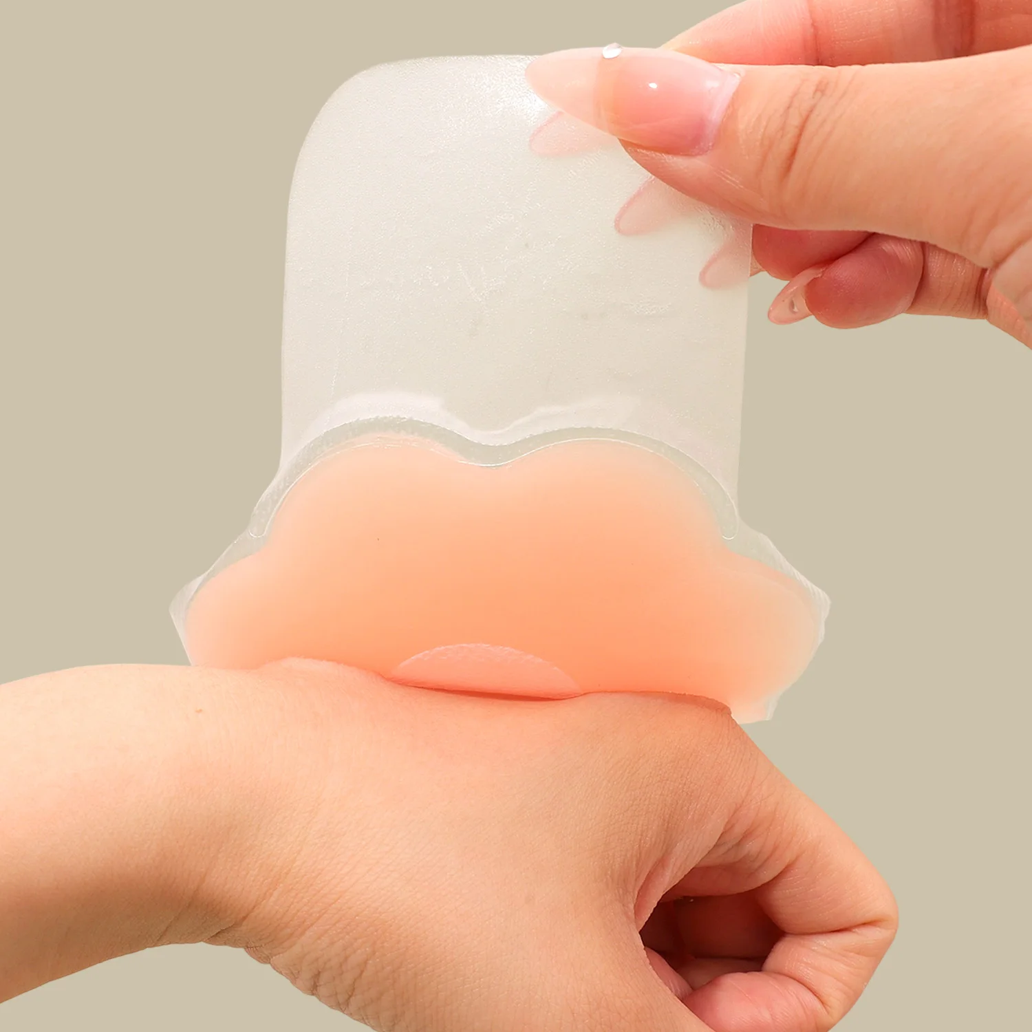 2/4pcs Women Lift Up Invisible Self-Adhesive Silicone Reusable Nipple Cover Chest Paste Push Up Party Dress Strapless Bras 4