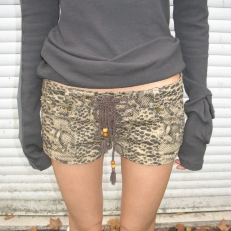 

Винтажные шорты Y2k в стиле 1920-х годов, на шнуровке с заниженной талией, женская летняя одежда, трапециевидные Широкие штаны, американские винтажные потертые шорты с леопардовым принтом