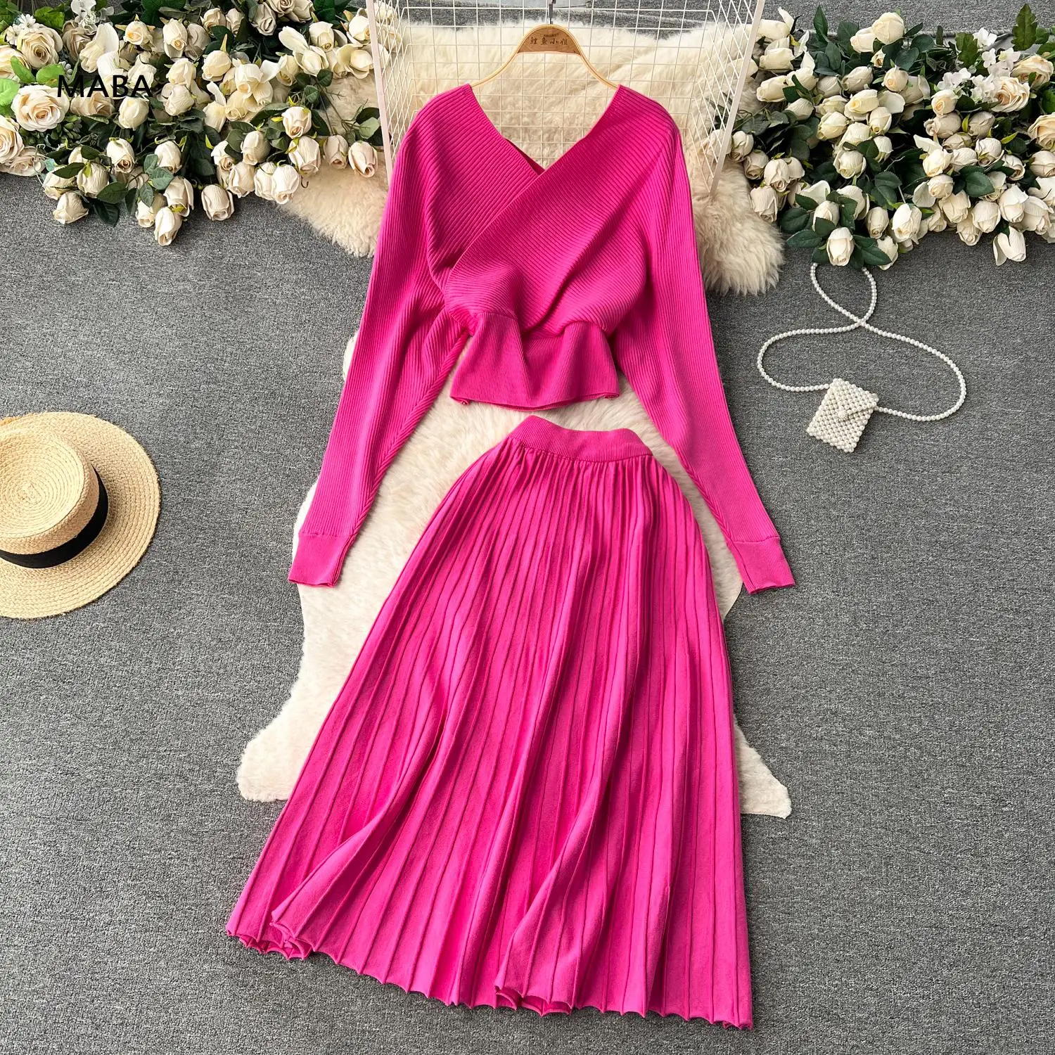 

2023 Temperament Knitted Two Piece Set Women Autumn Batwing Sleeve Slash Neck Short Pullover Sweater+a-line Pleated Skirt Suits