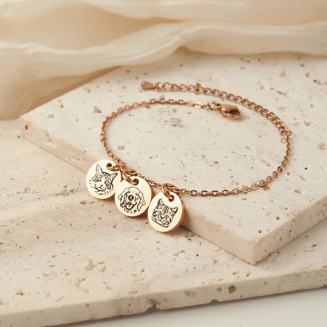 Discs Bracelet Custom Name Pet Portrait Pendant High Quality Stainless Steel Jewelry Dainty Bracelets Birthday Gift For Her
