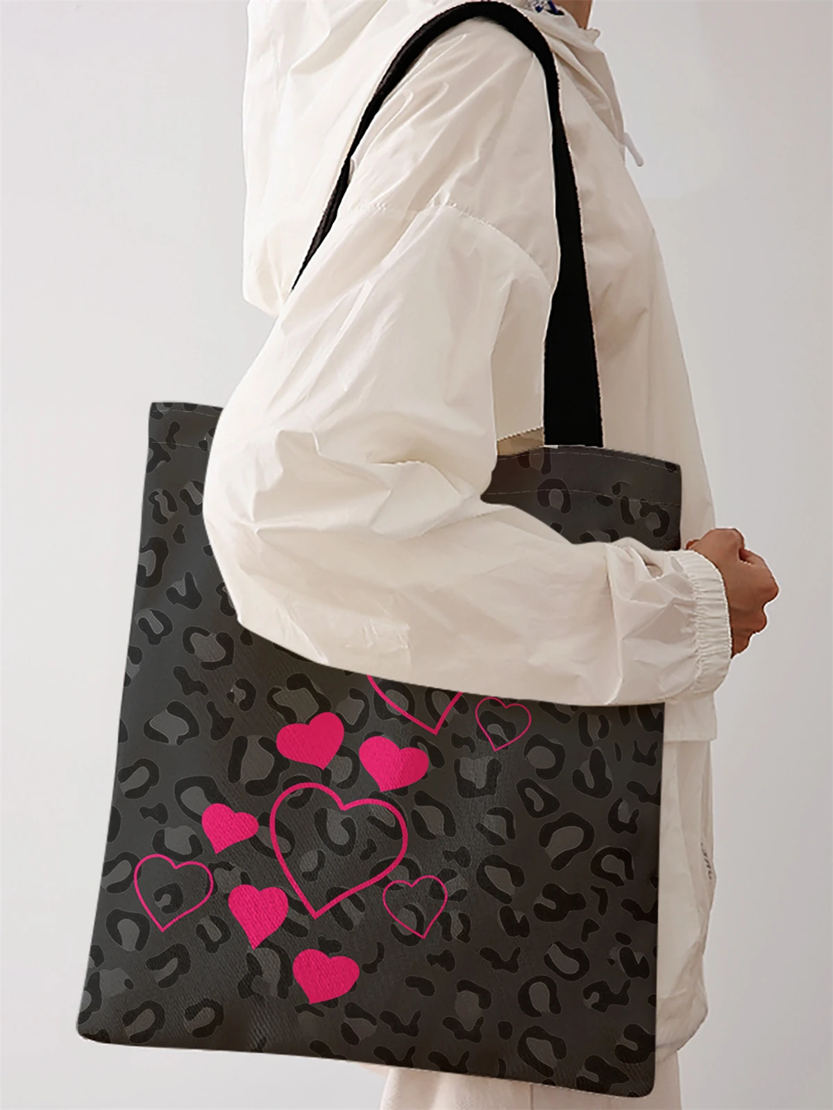 Love pattern printed casual handbag, reusable fashionable backpack, multifunctional handbag, canvas shopping bag