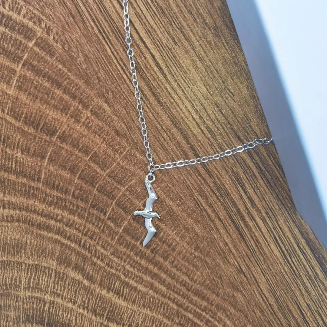 Classic Fashion 925 Magazine Series Jewelry Seagull Pendant Necklace Exquisite Fashion Versatile