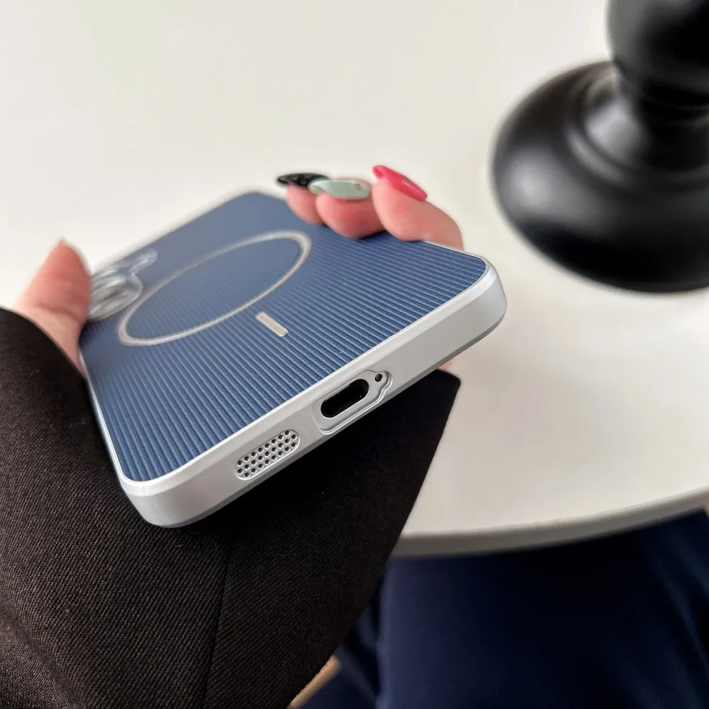 Striped Design Phone Case with Magnetic Suction