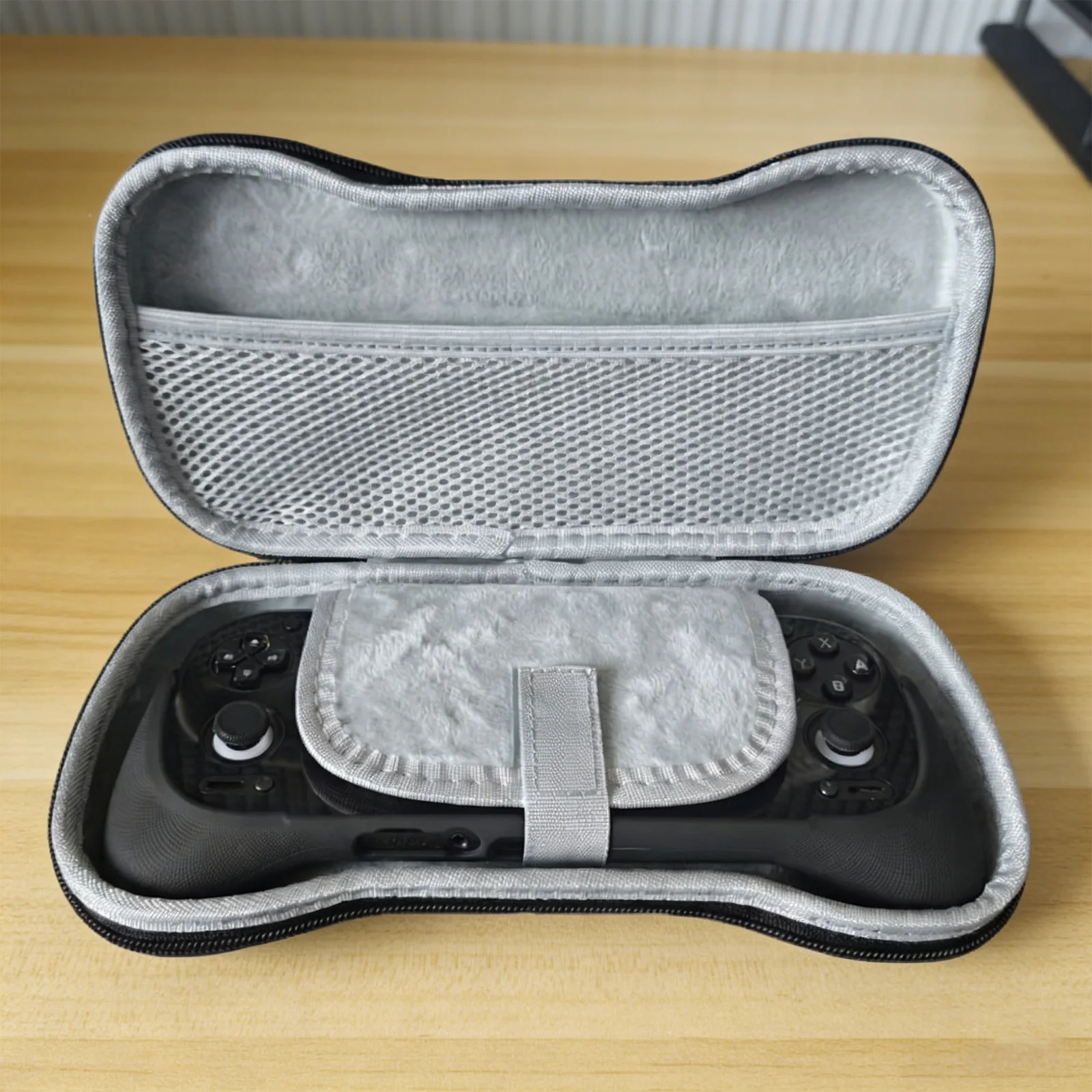 Borsa da trasporto antiurto per console di gioco Retroid Pocket 6 (RP6) con impugnatura e tasca in rete per accessori gaming - immagine 4