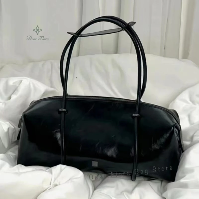 Y2K Women's Bag Large Capacity Boston Pillow Handbag Spicy Girl Fashion Motorcycle Shoulder Bags Vintage Large Capacity Tote Bag - Image 4