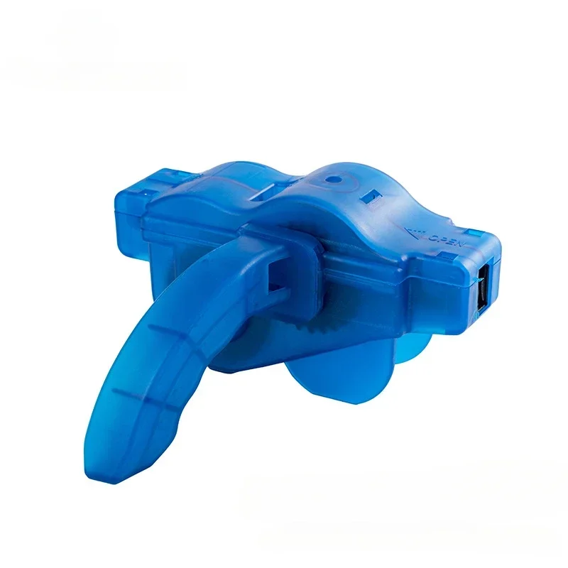 Mountain Bike Chain Cleaning Kit 2