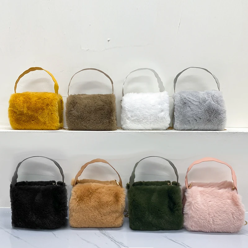 

Женская мягкая пушистая сумка из искусственного меха, зимняя новая однотонная маленькая коробка, плюшевая сумка на молнии, пушистая сумка через плечо с квадратной цепочкой