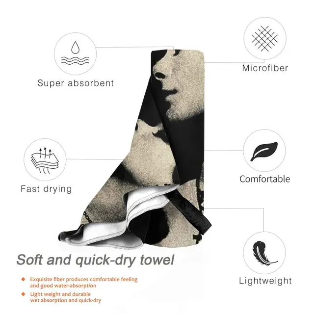 The Dark 커스텀 타올: 착취적 스타일, 편안함, 다목적성을 갖춘 해변 필수품