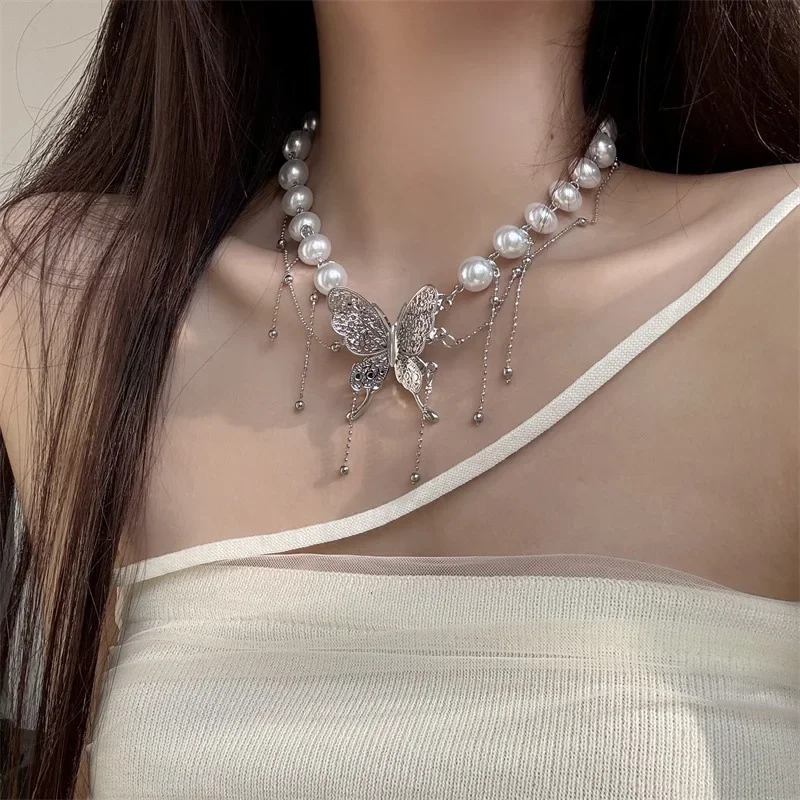 

Hollow Butterfly Pearl Double Layer Necklace For Women Clavicle Chain 2024 Pendant Necklaces Trendy Jewelry Gift