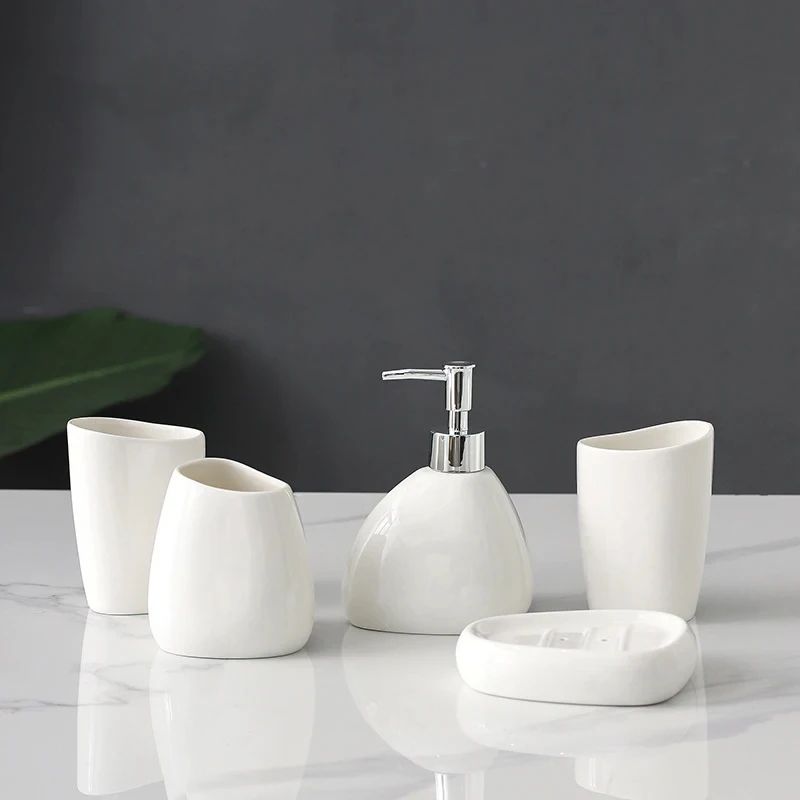 Gold Tone Ceramic Bath Set - Image 2