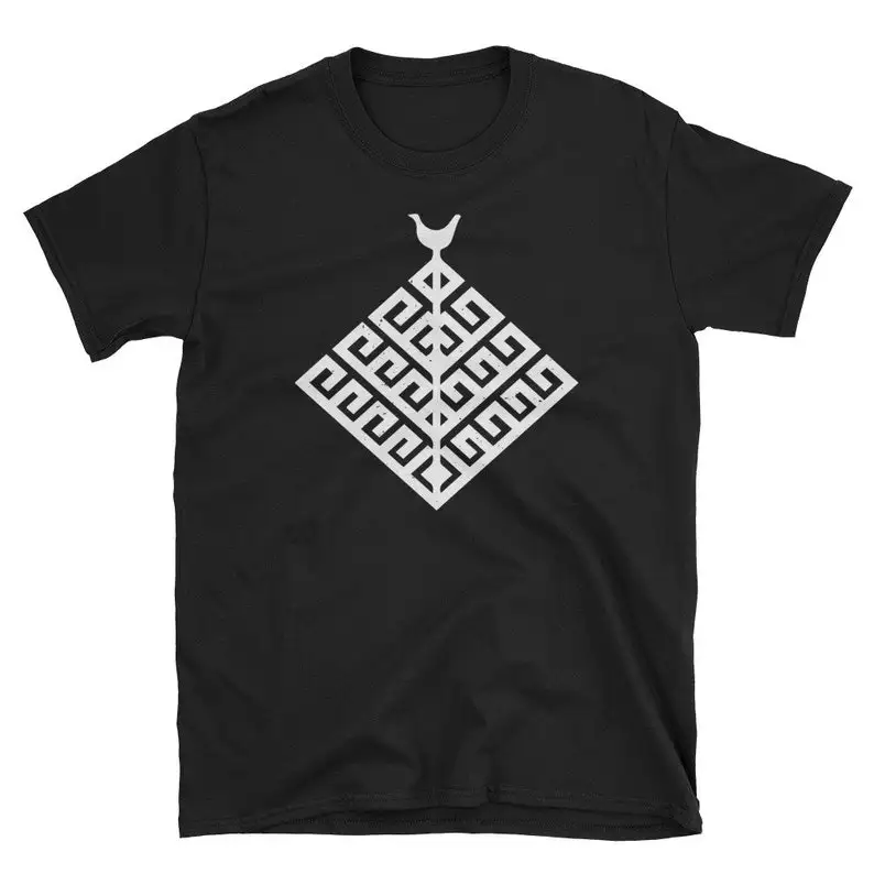 

Стилизованная футболка с символом священной Викки yggdril